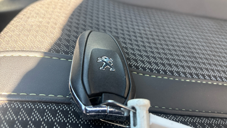 Peugeot 2008 100kW GT 50kWh 5dr Auto Electric Estate